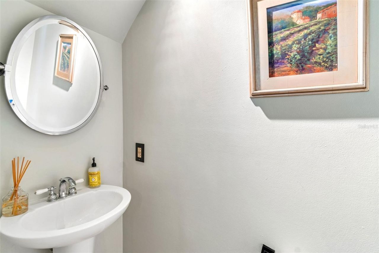 4950 Bayshore Boulevard, Unit 30, Tampa, FL 33611 Photo