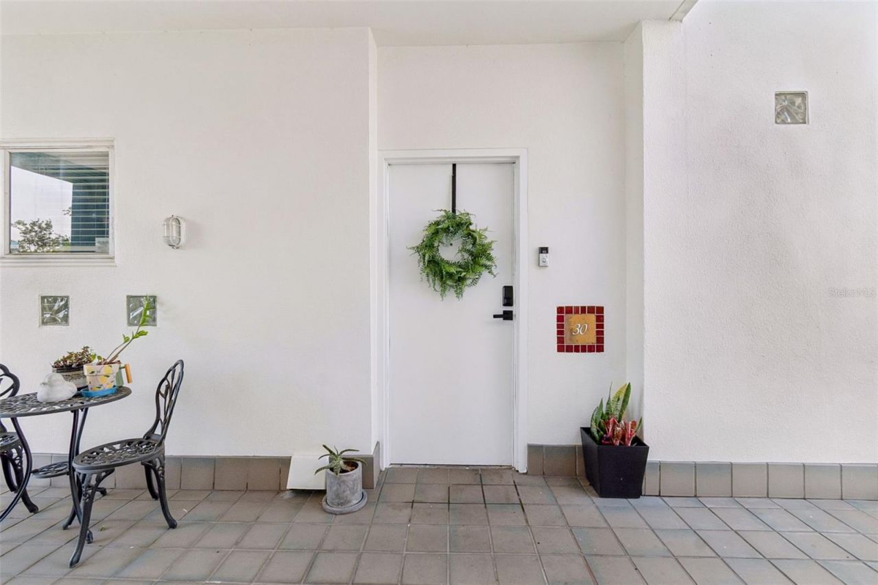 4950 Bayshore Boulevard, Unit 30, Tampa, FL 33611 Photo