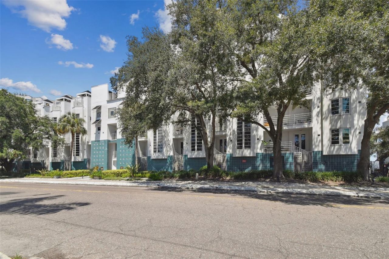4950 Bayshore Boulevard, Unit 30, Tampa, FL 33611 Photo