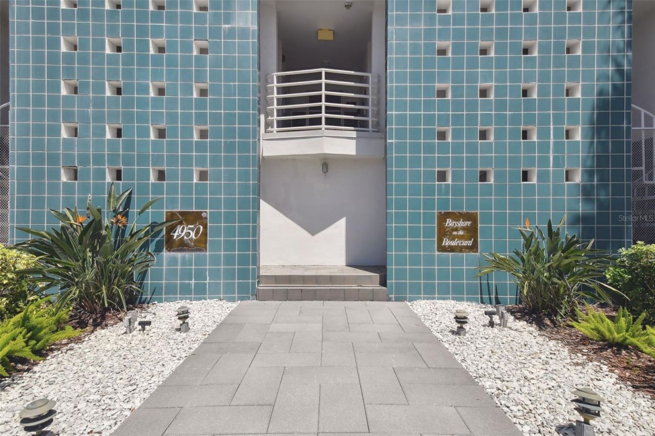 4950 Bayshore Boulevard, Unit 30, Tampa, FL 33611 Photo