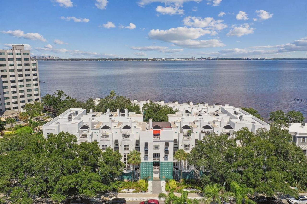 4950 Bayshore Boulevard, Unit 30, Tampa, FL 33611 Photo