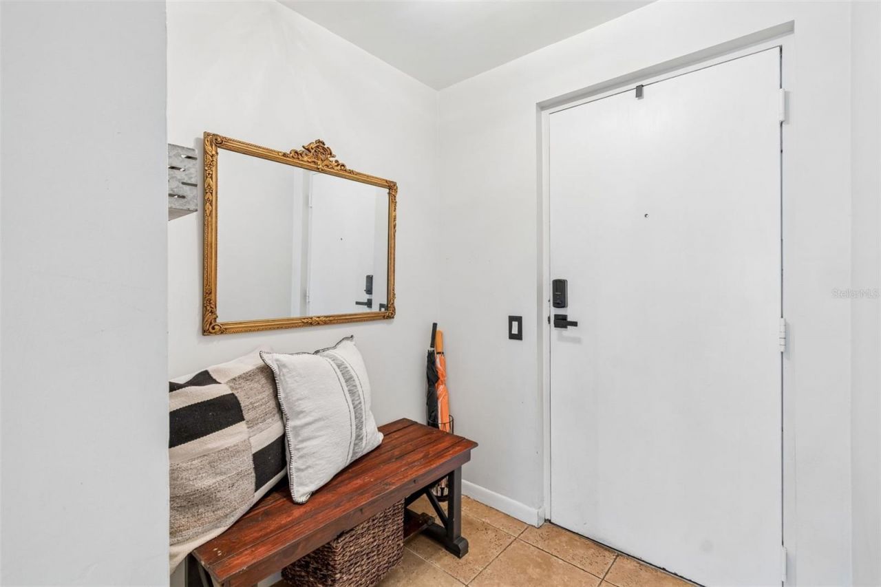 4950 Bayshore Boulevard, Unit 30, Tampa, FL 33611 Photo