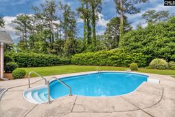 117 Middlebrook Drive  photo 4