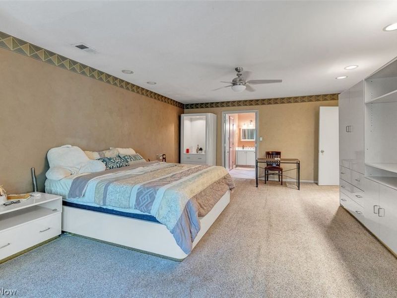 29399 Orangewood Drive, Orange, OH 44122 Photo 20