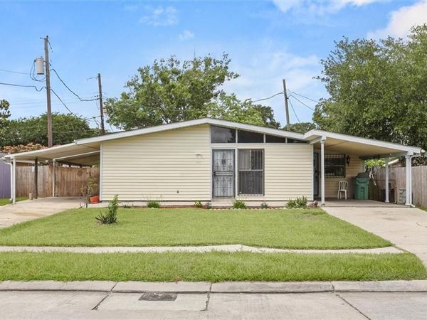 402 BLOSSOM Street , Terrytown, LA 70056