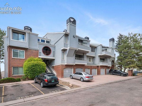 3700 Iguana Drive, Colorado Springs, CO 80910