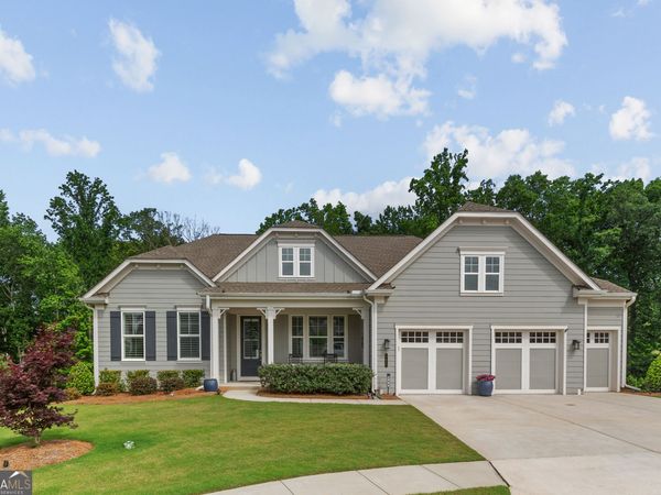 386 Kentucky Court, Hoschton, GA 30548