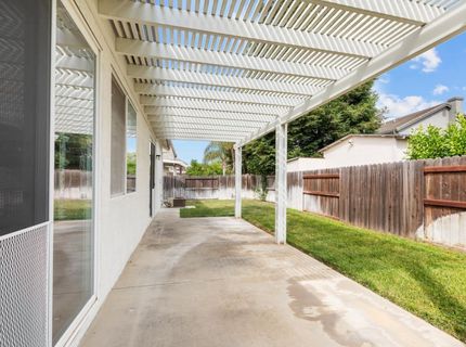 10233 Stathos Dr, Elk Grove, CA 95757 Photo