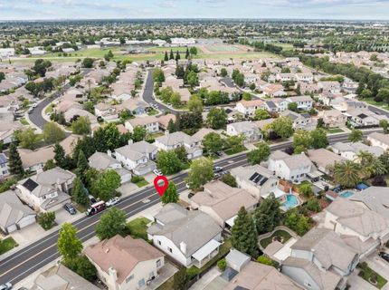 10233 Stathos Dr, Elk Grove, CA 95757 Photo