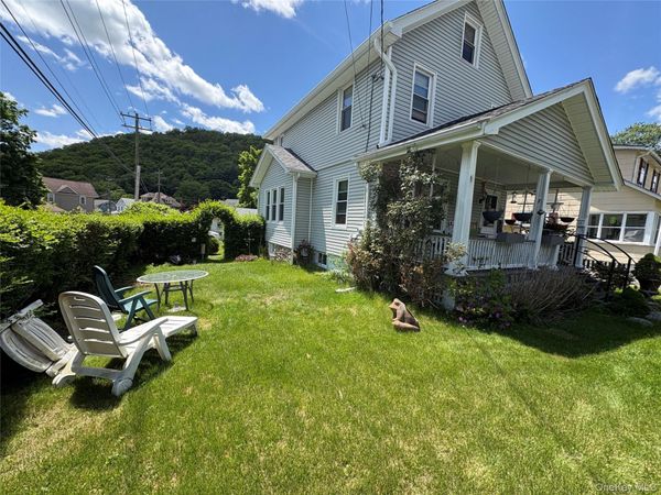 10 Reservoir Avenue, Port Jervis, NY 12771