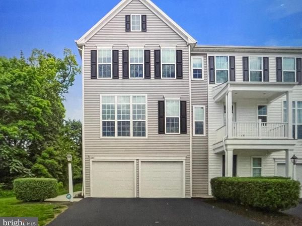 2143 RED FOX DRIVE, HUMMELSTOWN, PA 17036