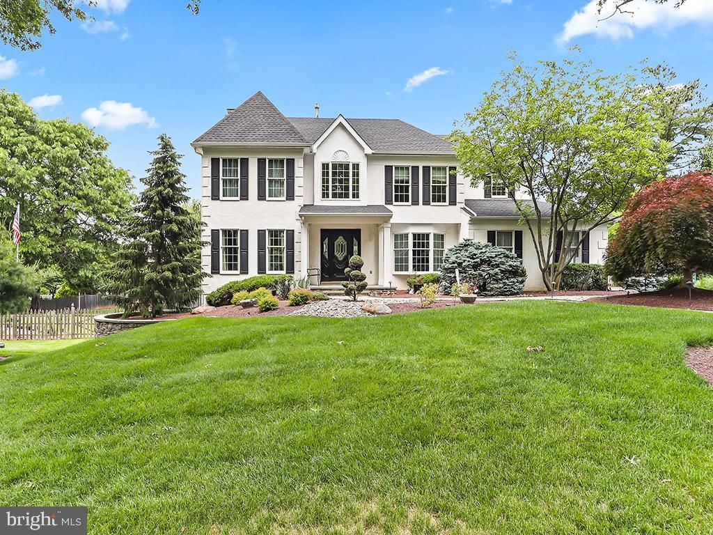 302 MALLARD LANE, LANGHORNE, PA 19047