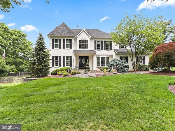 302 MALLARD LANE, LANGHORNE, PA 19047