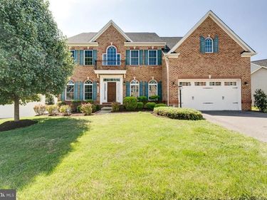 42463 PINE FOREST DRIVE , CHANTILLY, VA 20152