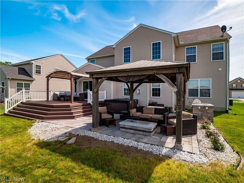 9020 Ichabod Drive, North Ridgeville, OH 44039 Photo 2