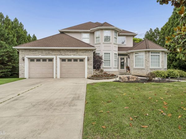 104 Lee Carter Drive, Johnson City, TN 37601