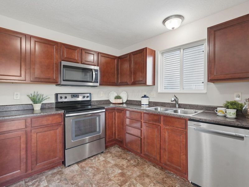 7557 Witch Hazel Drive, Canal Winchester, OH 43110 Photo 17