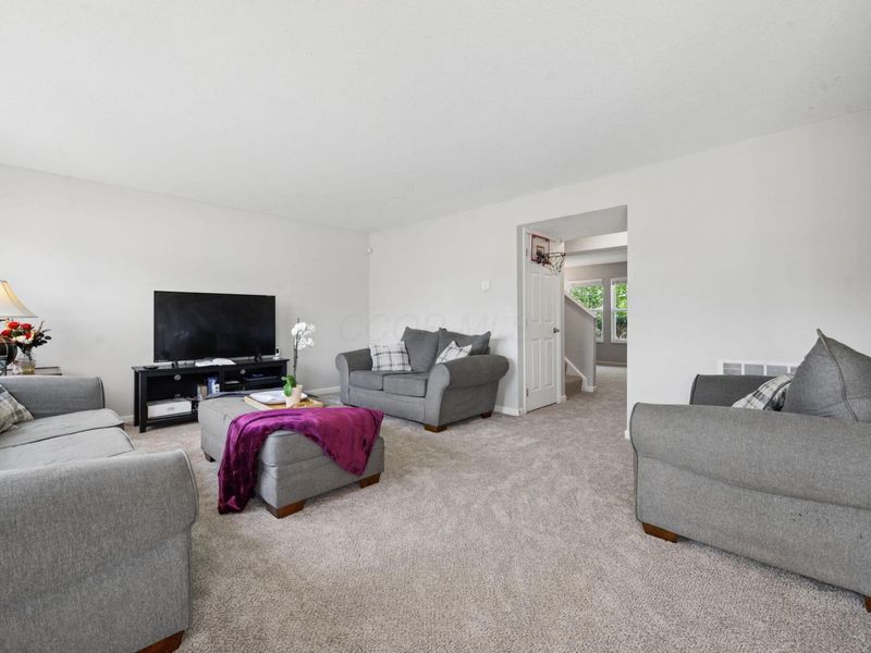 7557 Witch Hazel Drive, Canal Winchester, OH 43110 Photo 8