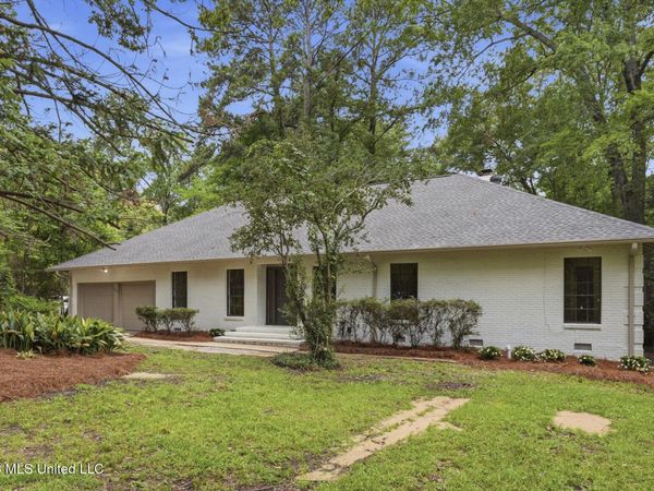 4455 E Ridge Drive, Jackson, MS 39211