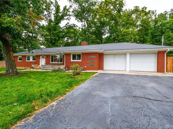 7821 Lois Circle, Miami Township, OH 45459