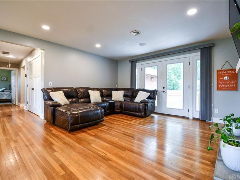 7821 Lois Circle, Miami Township, OH 45459 Photo 7
