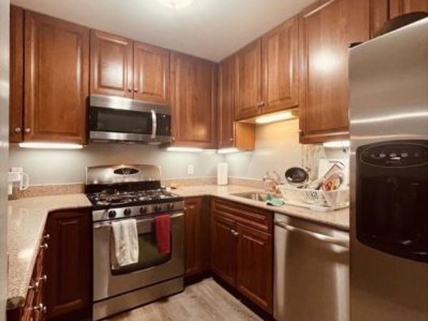 318 Rindge Ave, Unit 304, Cambridge, MA 02140