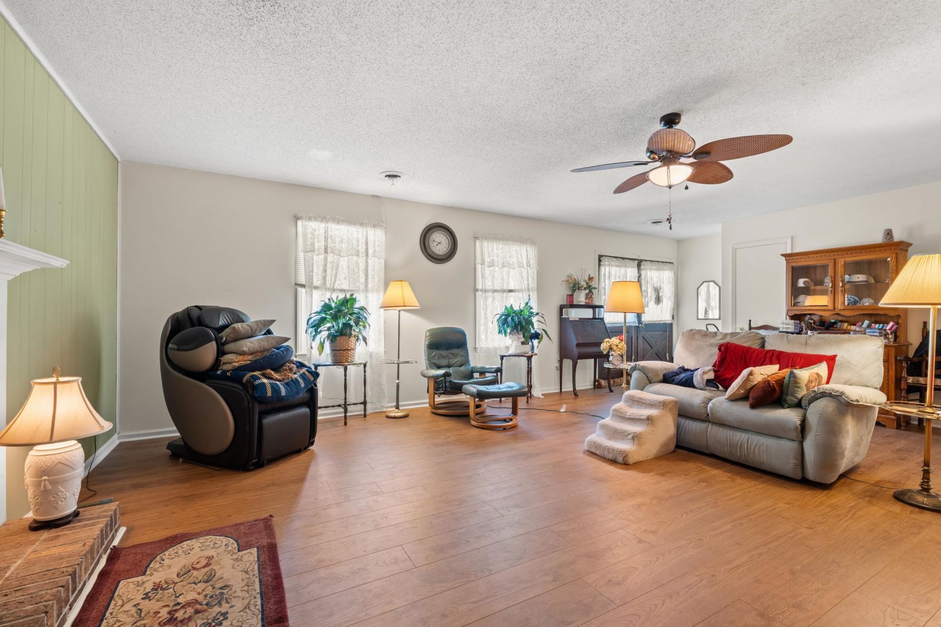 1451 Forestbrook Rd.  Photo 9