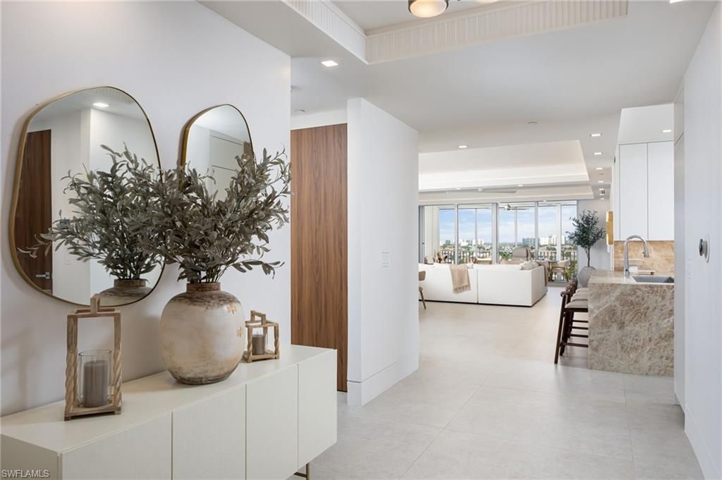 410 Flagship Dr , Unit 903, Naples, FL 34108 Photo
