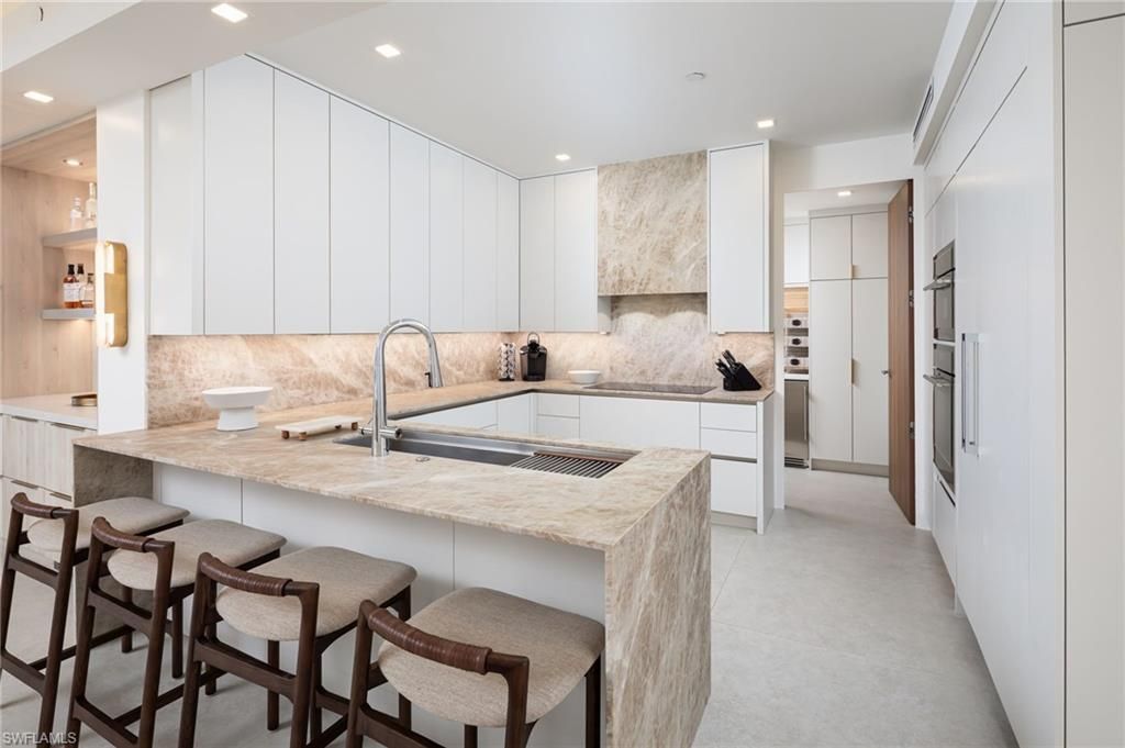 410 Flagship Dr , Unit 903, Naples, FL 34108 Photo