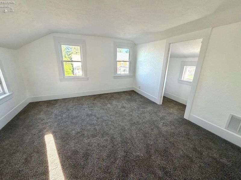 344 Circular Street, Tiffin, OH 44883 Photo 9