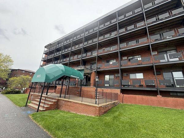 585 Revere Beach Pkwy, Unit 403, Revere, MA 02151