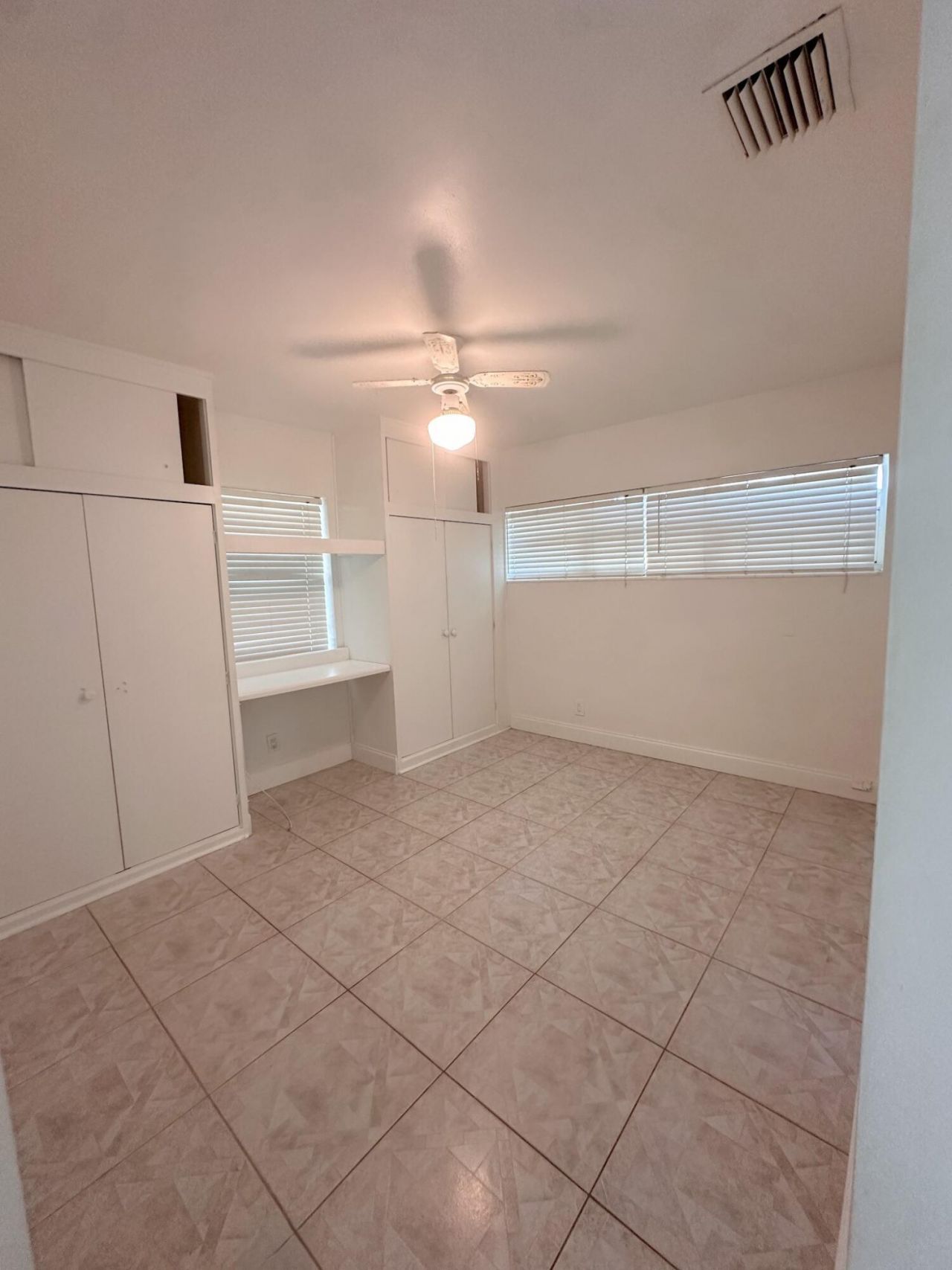 100 NW 52nd Street, Fort Lauderdale, FL 33309 Photo