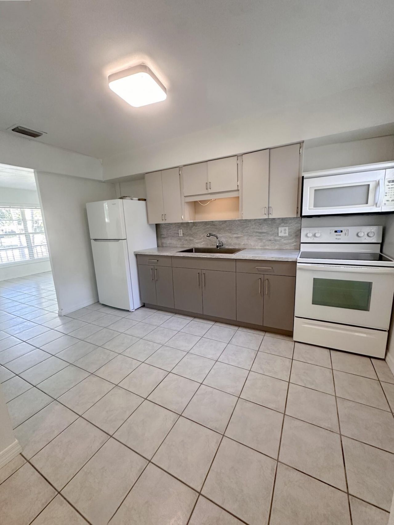 100 NW 52nd Street, Fort Lauderdale, FL 33309 Photo