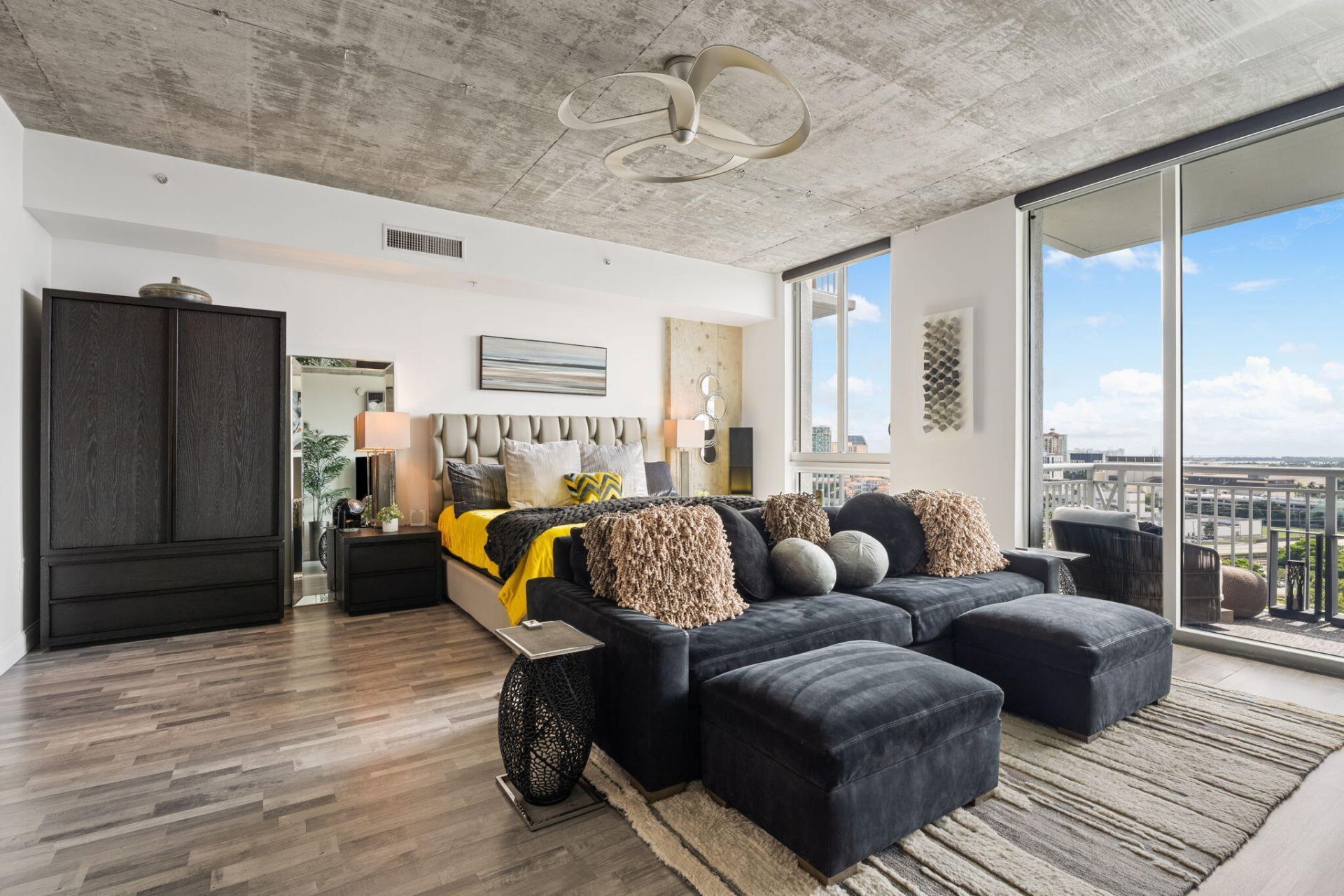 300 S Australian Avenue, Unit 1515, West Palm Beach, FL 33401 Photo