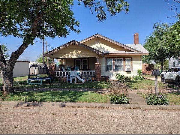 1308 Avenue L, Anson, TX 79501