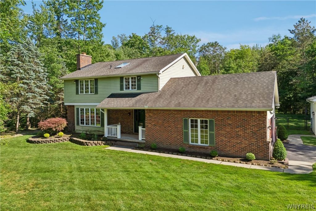 140 S Jerge Drive, Elma, NY 14059 Main Photo