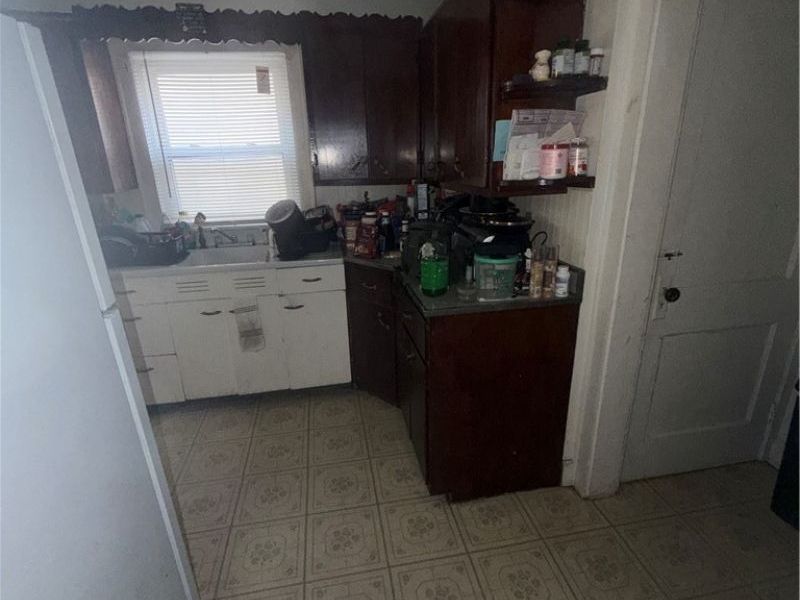 239 Ira Avenue, Akron, OH 44301 Photo 3