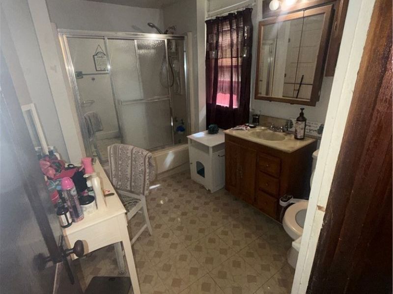 239 Ira Avenue, Akron, OH 44301 Photo 9