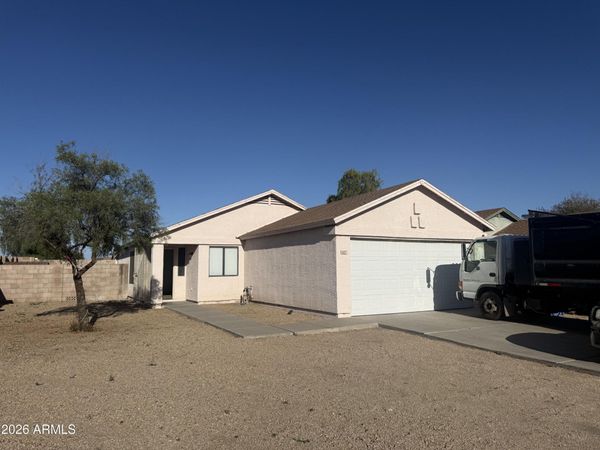 4837 N 87th Avenue, Phoenix, AZ 85037