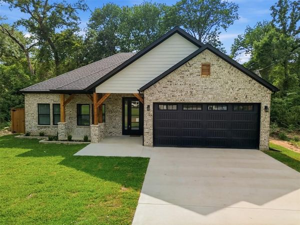 429 Water Baord Drive, Trinidad, TX 75163