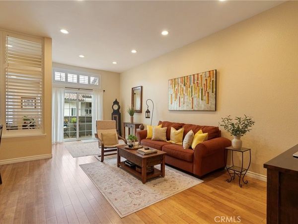 6 Brownfield Lane, Pomona, CA 91766