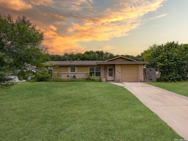 7514 Sage Oak St, Live Oak, TX 78233
