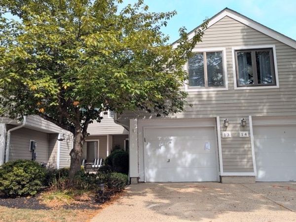13 Stryker Ct, Bridgewater, NJ 08807