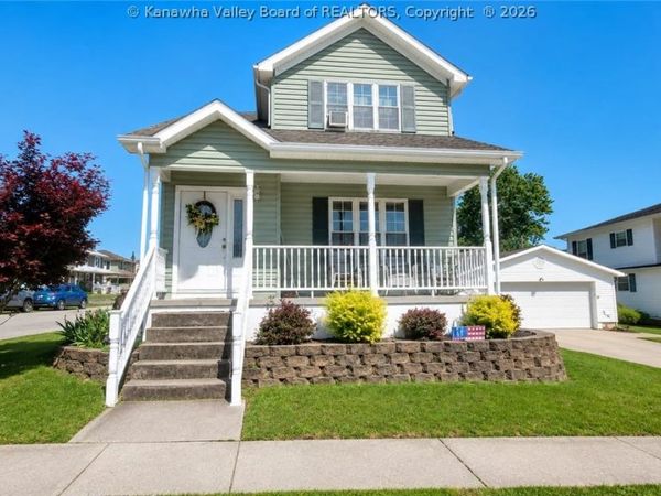 434 Walnut Street, Hamlin, WV 25523