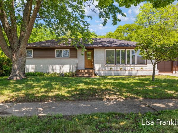 1007 Orchard Avenue, Grand Haven, MI 49417
