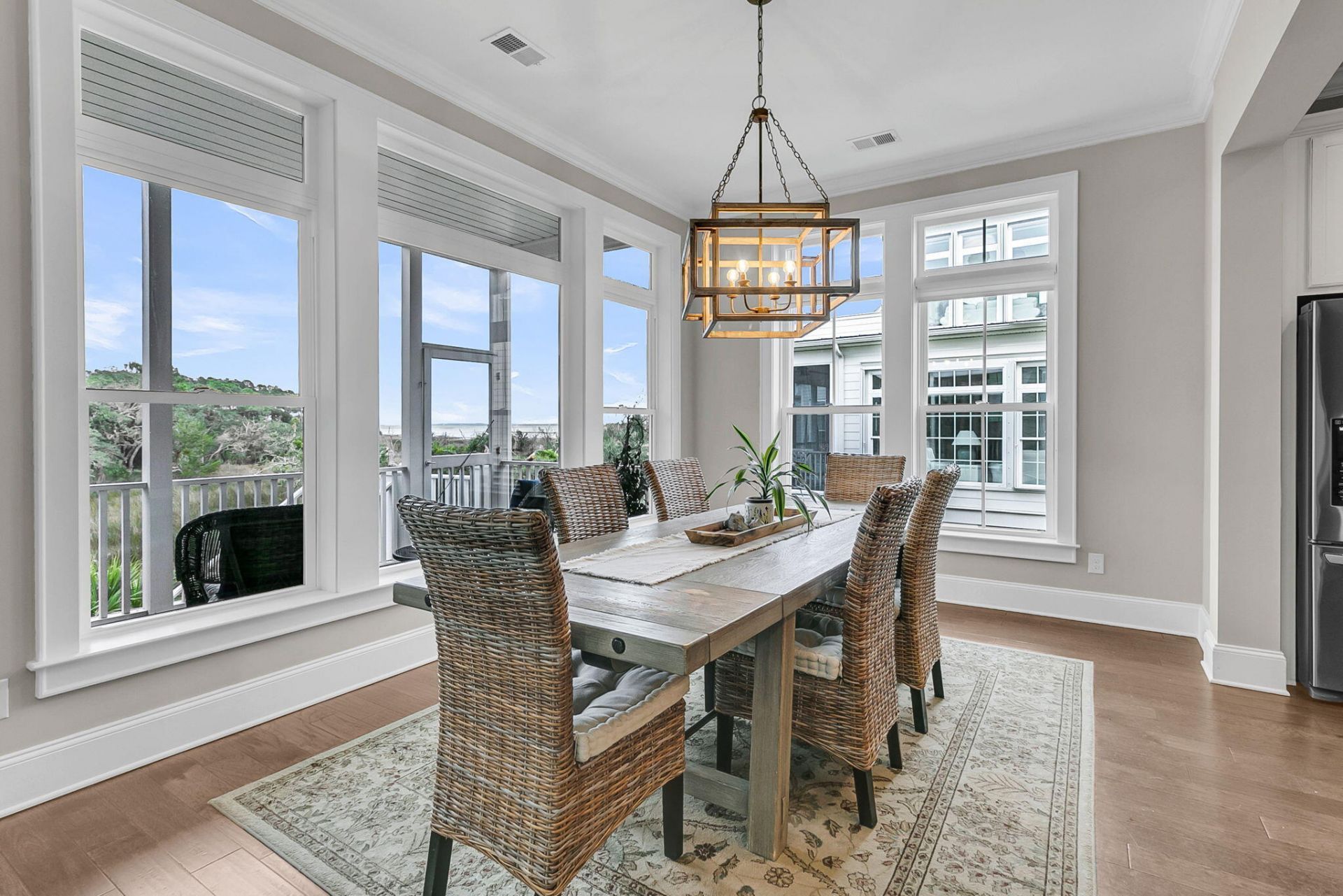 2072 Amenity Park Drive Photo 4