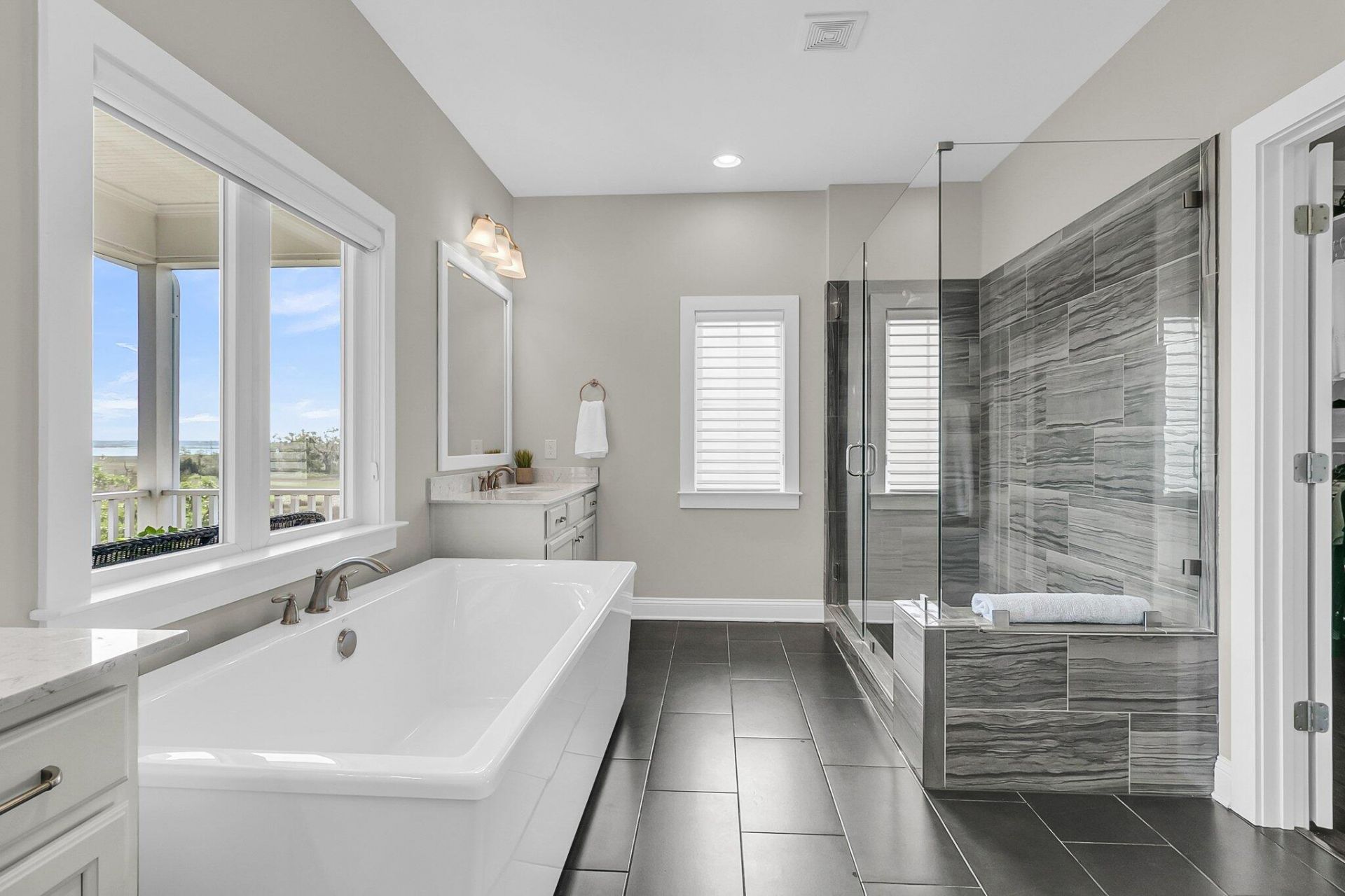 2072 Amenity Park Drive Photo 45
