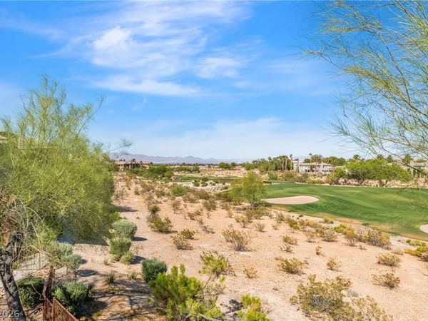 904 Duckhorn Court, Unit 204, Las Vegas, NV 89144