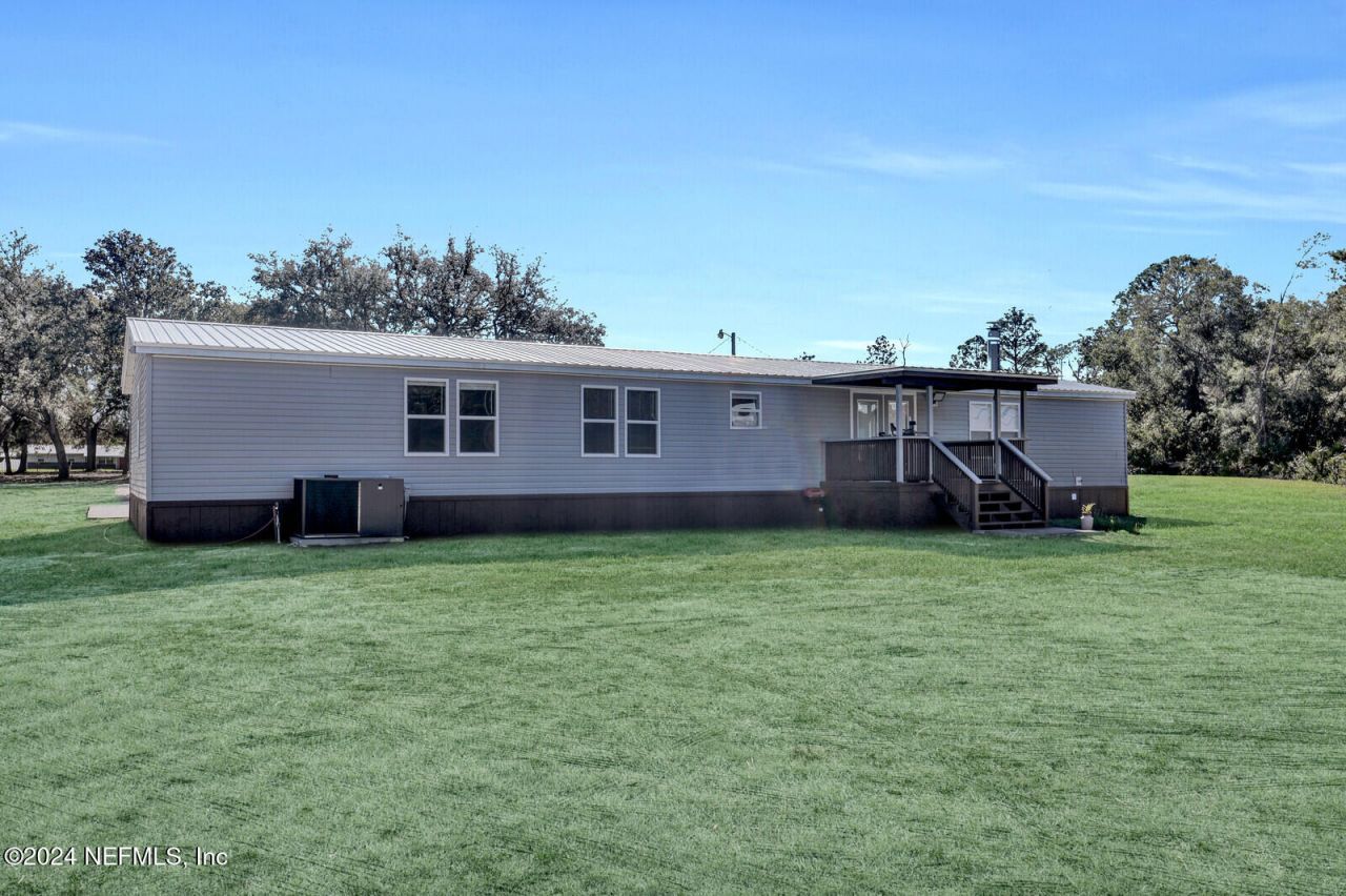 141 Woods Road, San Mateo, FL 32187 Photo