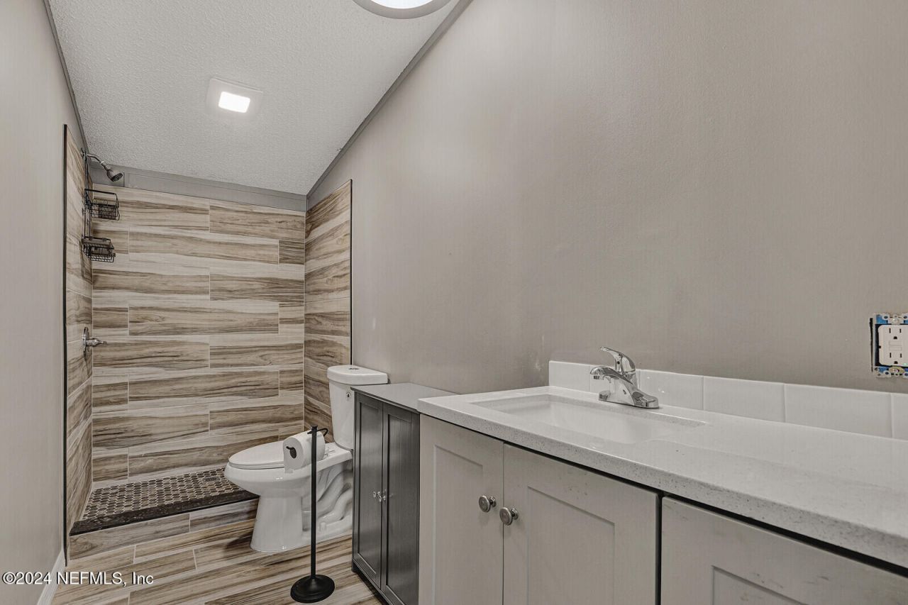 141 Woods Road, San Mateo, FL 32187 Photo